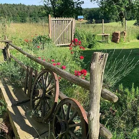 Holiday home Kellerstoeckl-am-veganen-bio-lebenshof-nur-fuer-hundefreunde-empfohlen Sulb
