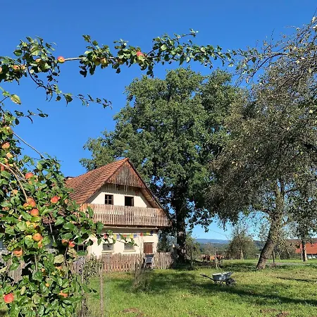 Holiday home Kellerstoeckl-am-veganen-bio-lebenshof-nur-fuer-hundefreunde-empfohlen