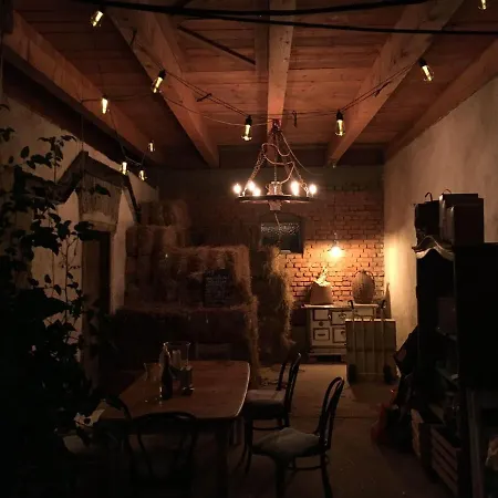 Kellerstoeckl-am-veganen-bio-lebenshof-nur-fuer-hundefreunde-empfohlen 別荘 *